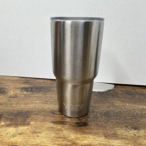 YETI Rambler 30oz Stainless Steel Silver Tumbler Vacuum Insulated Cup Lid